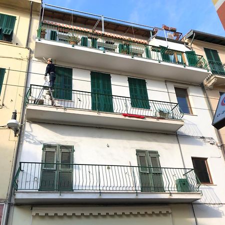 Appartamento Arte E Mare Bordighera Bagian luar foto