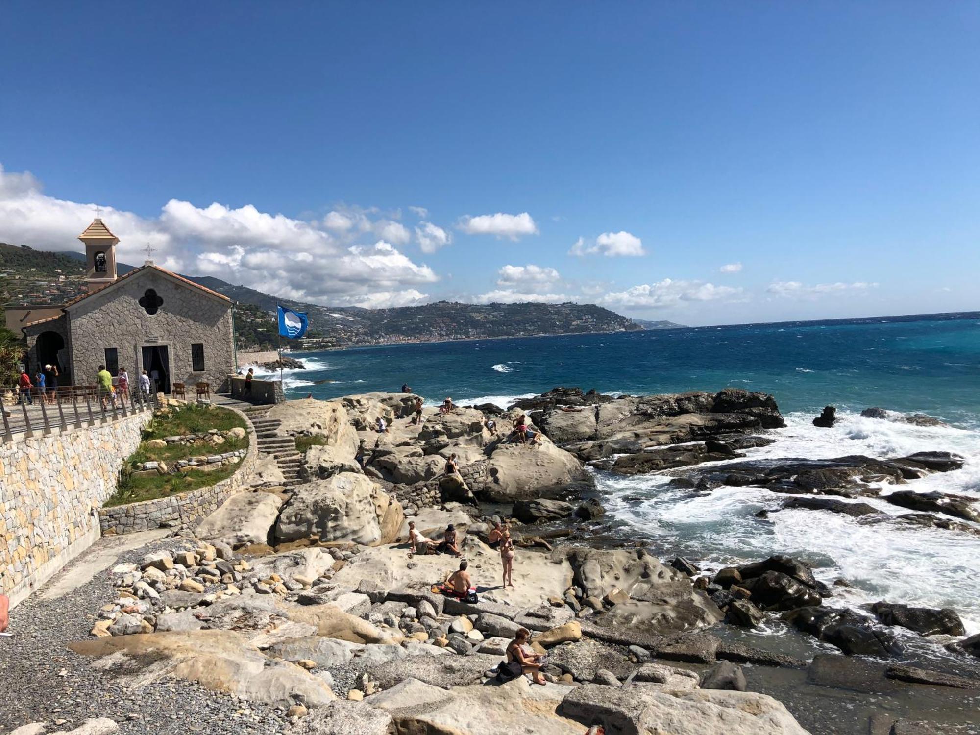 Appartamento Arte E Mare Bordighera Bagian luar foto